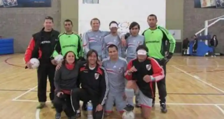 River ganó con 2 goles de Silvio Velo