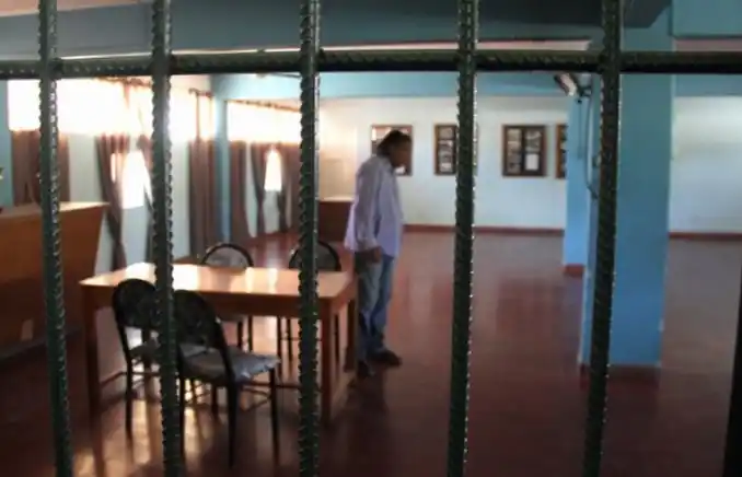 Violó a su hijastra desde los 15 años: "No violé, me pagaban con sexo"