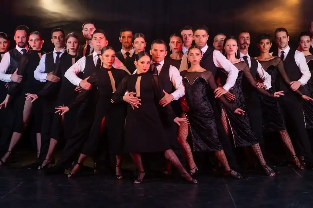 La presentación de Tango Furia marca el retorno del grupo tras su reciente gira por Polonia.