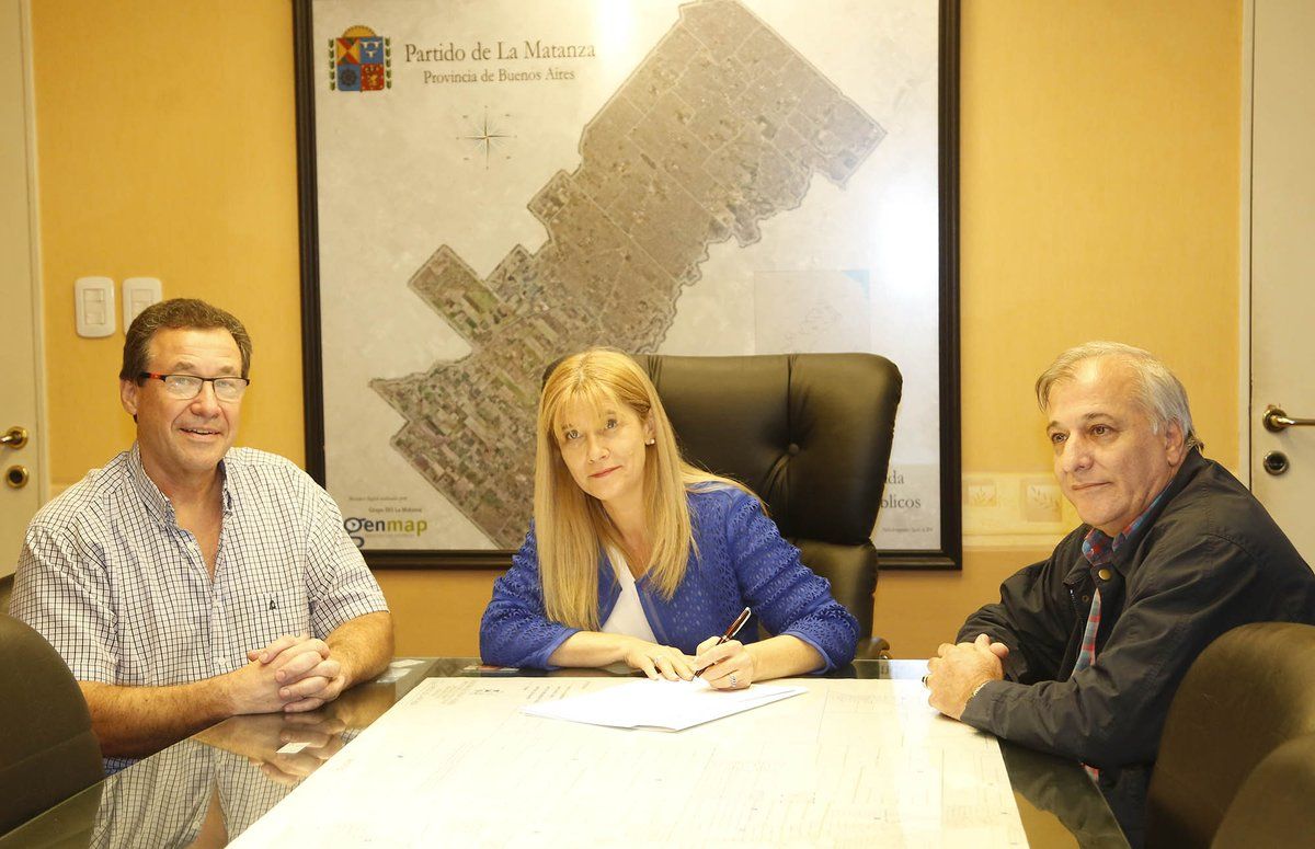 La Matanza: Magario desafía el techo salarial de Macri y otorga 23% de aumento a municipales