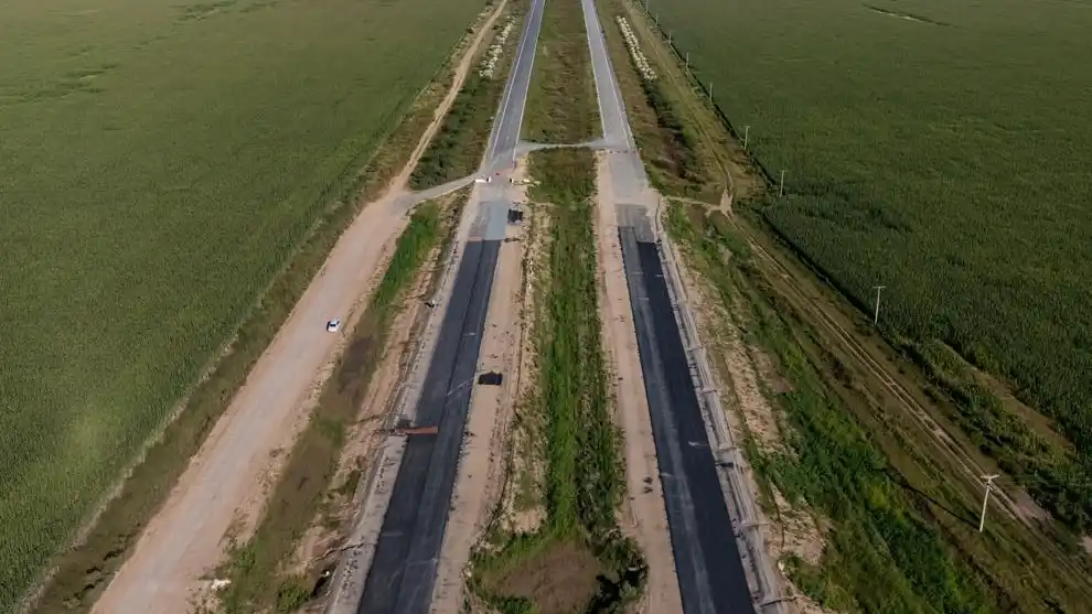 Autopista 19: 4 km de asfalto