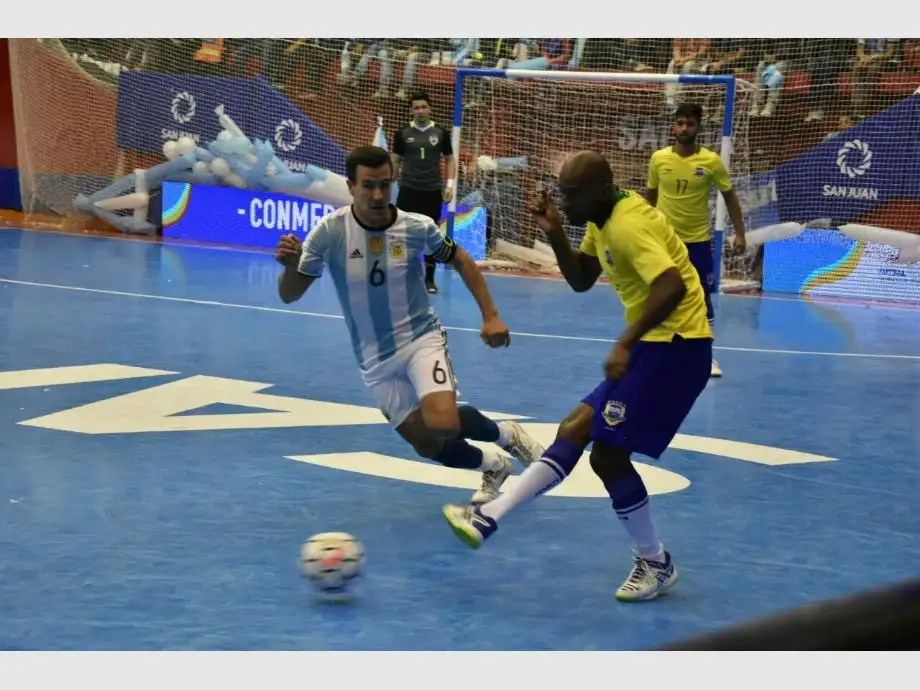 Brasil amargó a Argentina en la final de la Copa América de Futsal