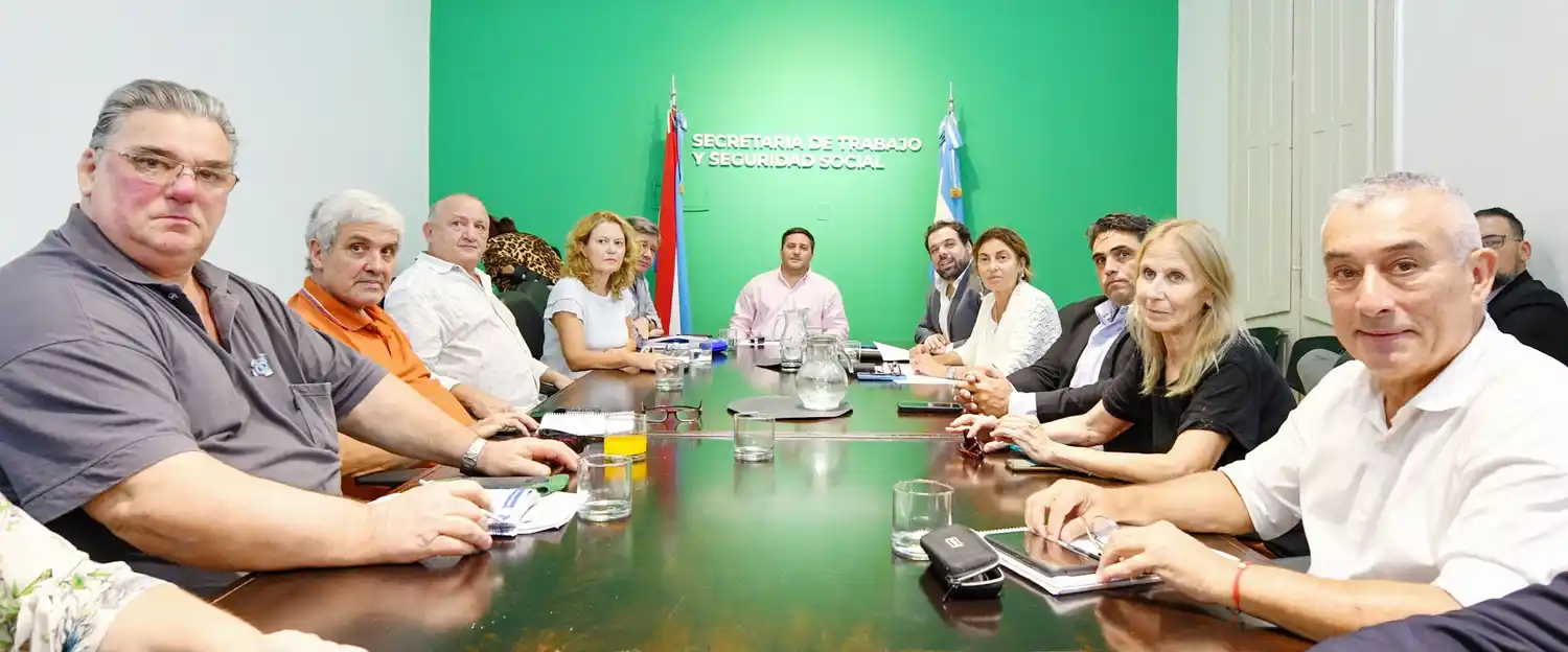 El gobierno provincial cerró con los docentes un acuerdo salarial