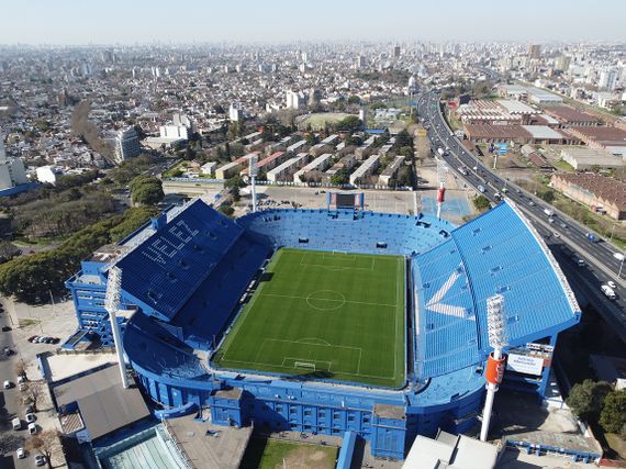 Vélez separó del plantel a cuatro futbolistas denunciados por abuso sexual