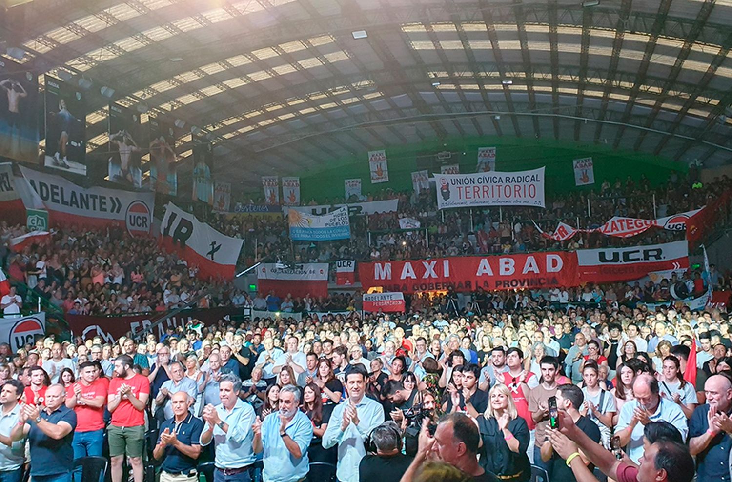 Ante una multitud, Abad volvió a ilusionar al radicalismo