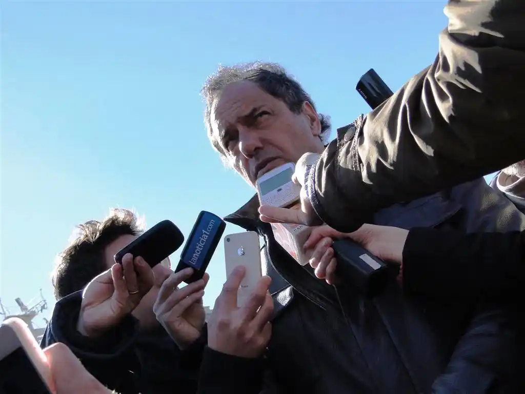 Scioli evitó hablar del cruce entre Capitanich y Montoya