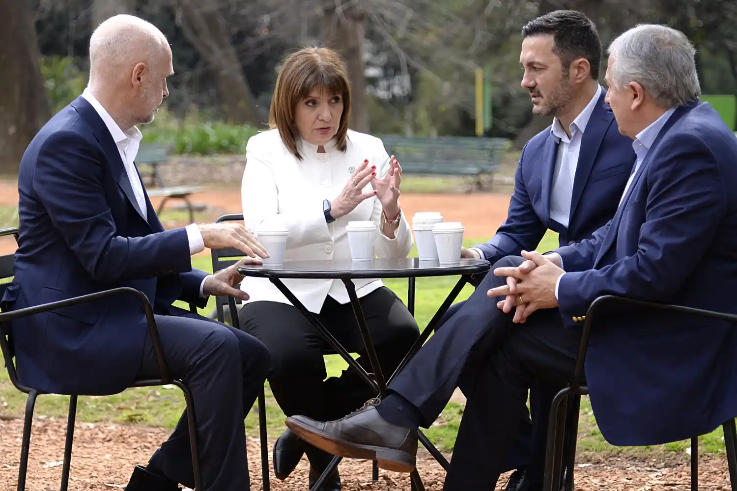 Patricia Bullrich, Horacio Rodríguez Larreta, Luis Petri y Gerardo Morales durante la reunión que mantuvieron en el Jardín Botánico.