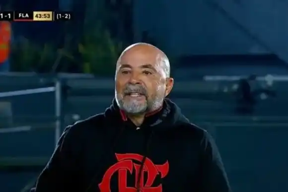 Sampaoli, a los gritos y expulsado en la derrota de Flamengo ante Olimpia: "¿Te hacés el vivo? Ahora te voy a buscar"