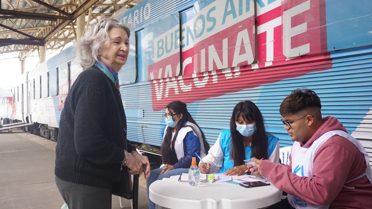 Se pone en marcha nuevamente el Tren Sanitario que recorrerá distintas localidades para que vecinos y vecinas puedan vacunarse.