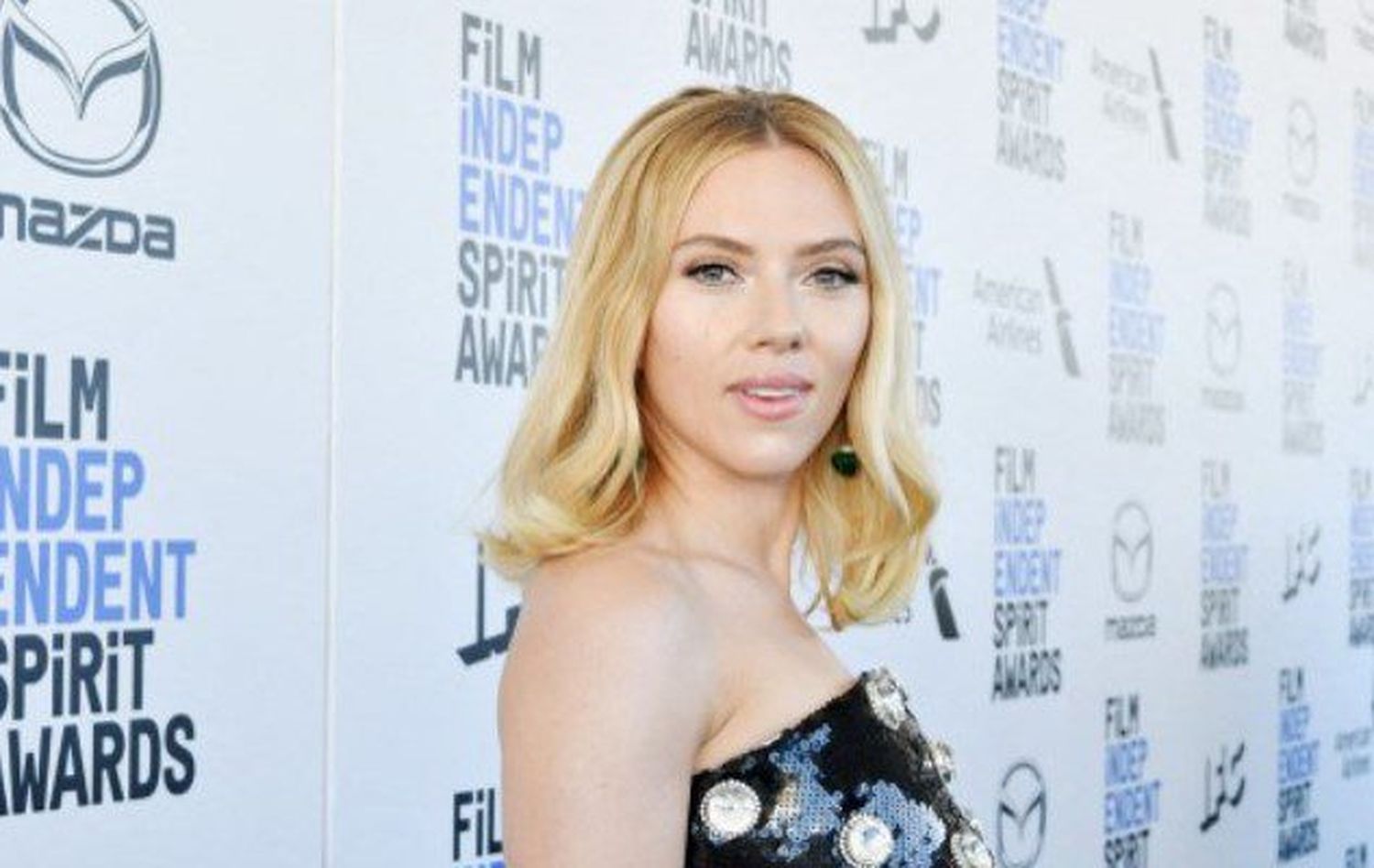 Scarlett Johansson demanda a Disney
