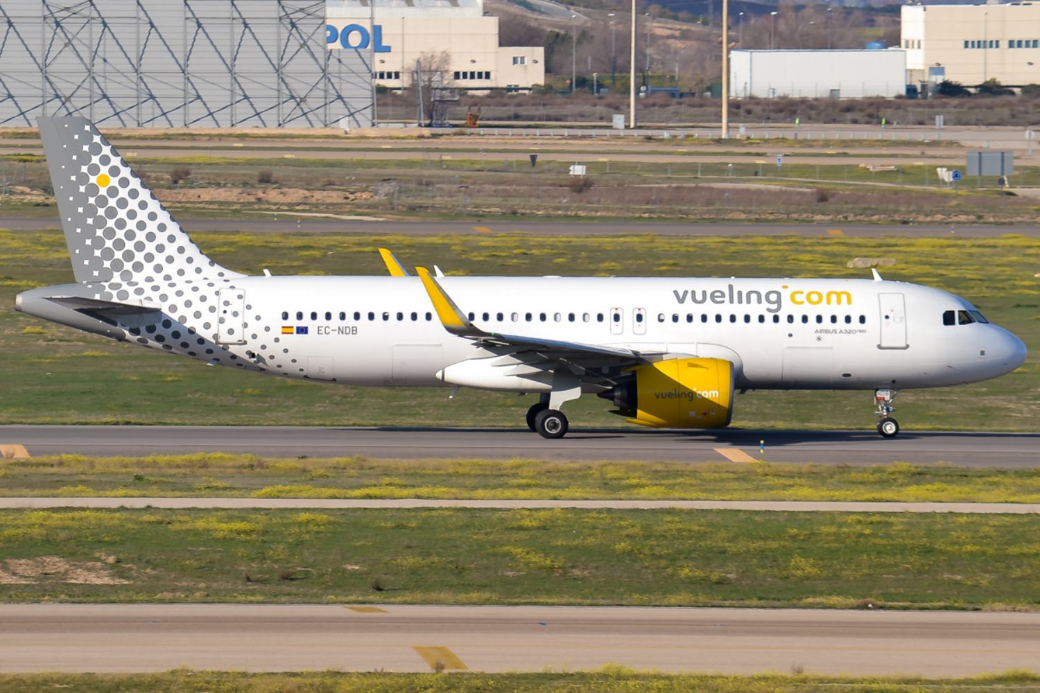 La «chasse» de Vueling: con 28 nuevas rutas desde París-Orly, IAG va por todas en Francia