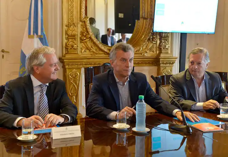 Operaron con éxito al presidente Mauricio Macri