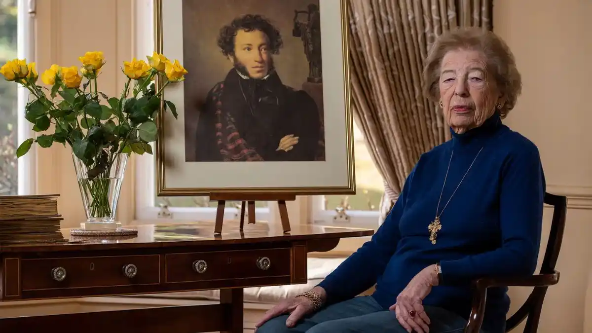 Murió Lady Butter, la amiga íntima de Isabel II descendiente del zar Pedro I de Rusia