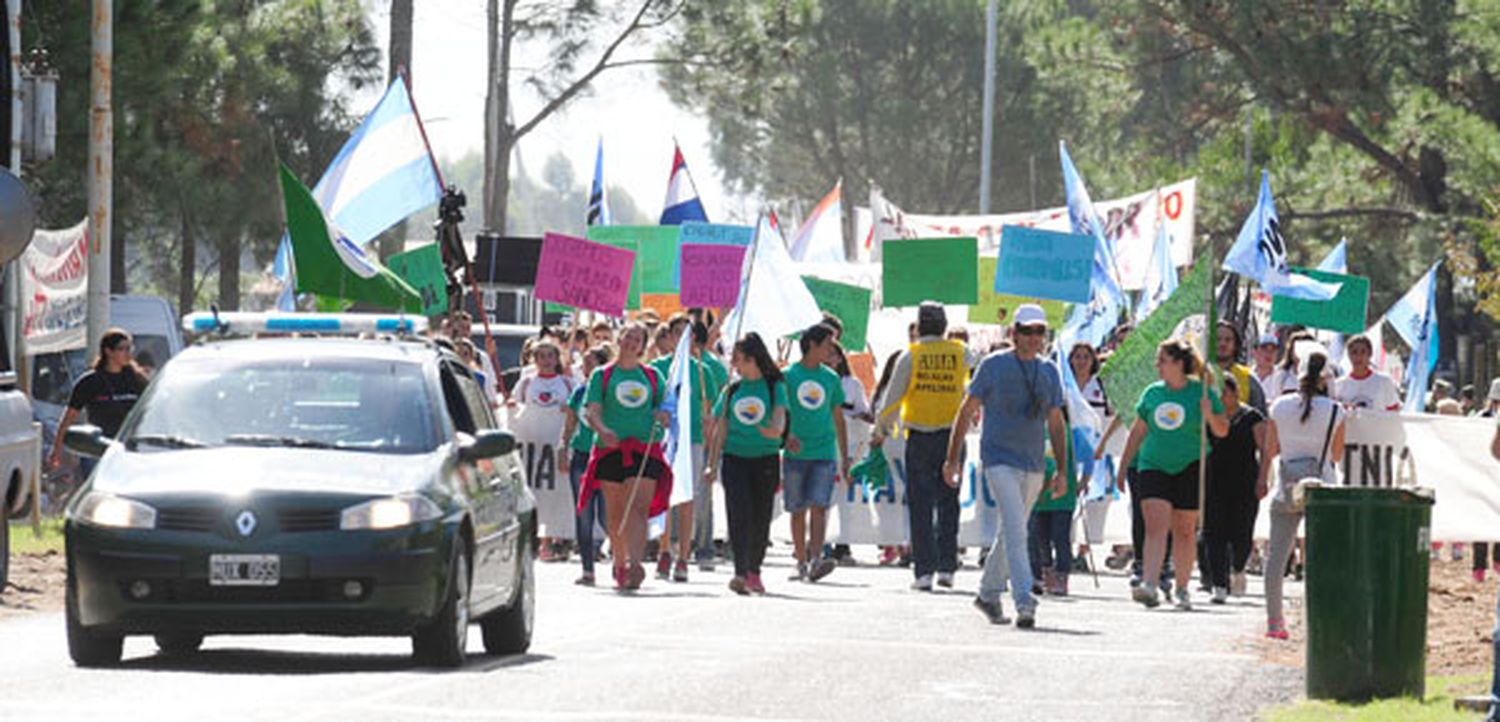 Gualeguaychú marcha mañana “Por  nuestra vida, por el planeta, fuera Botnia”