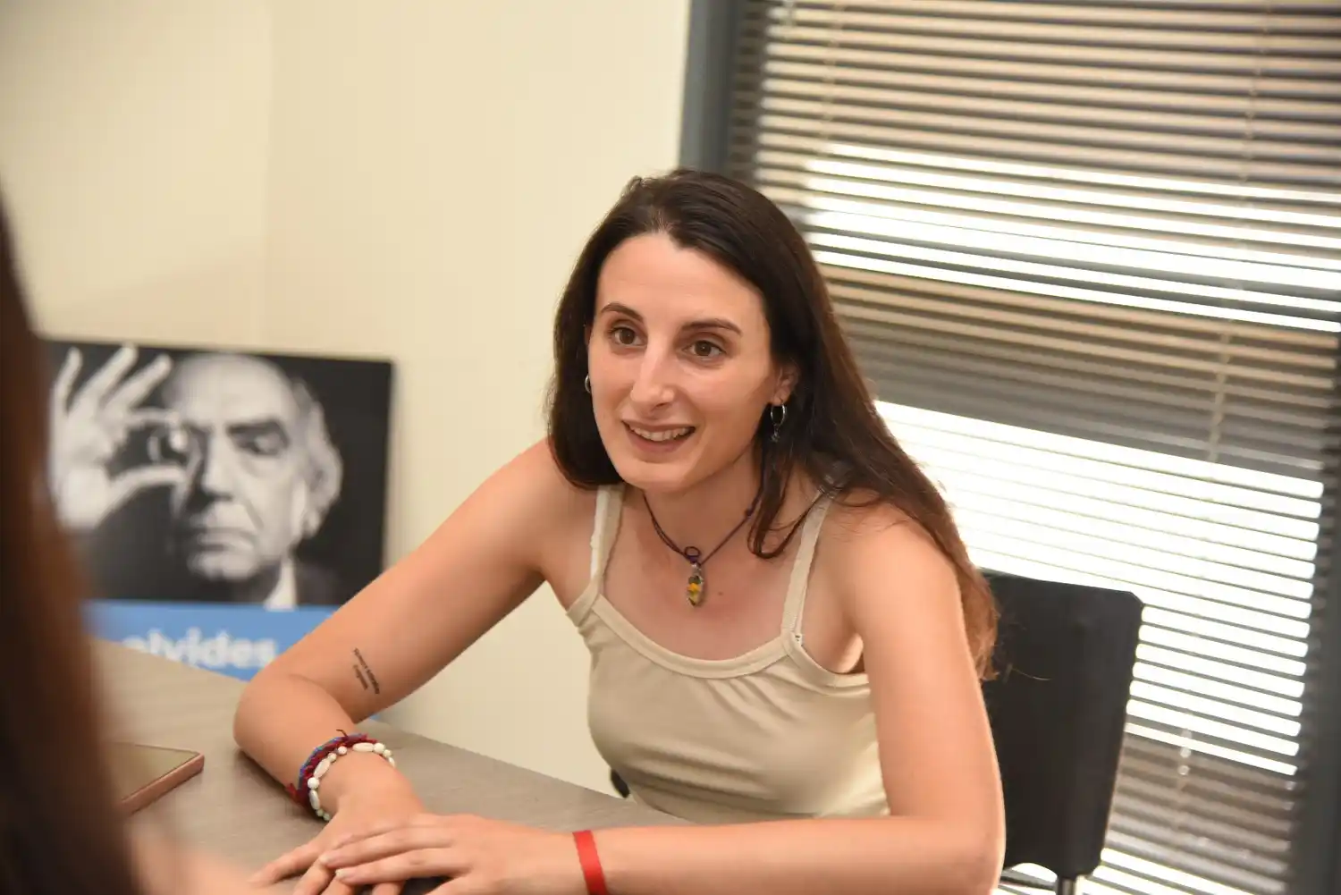 Estefanía Zubeldía, artista y muralista de Tandil.