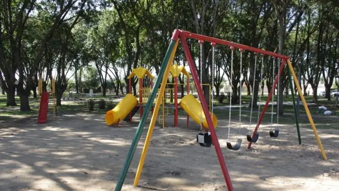 BALCARCE: Avanzan obras de remodelación y mantenimiento en plazas