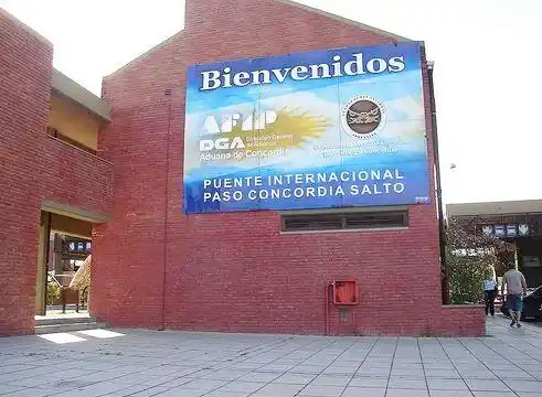 La diferencia cambiaria entre Uruguay y la Argentina alcanza niveles mínimos