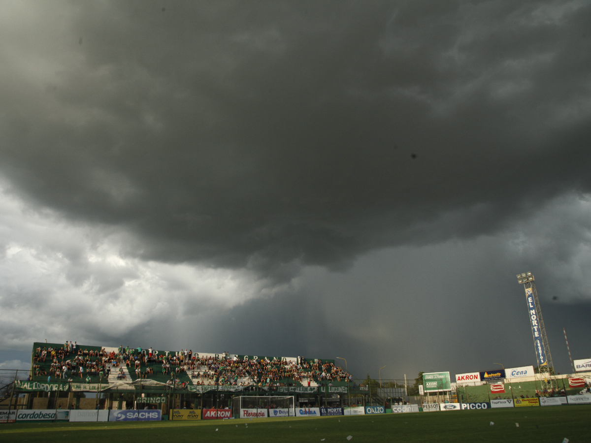 ¿Por qué llueve en algunos barrios y en otros no?   