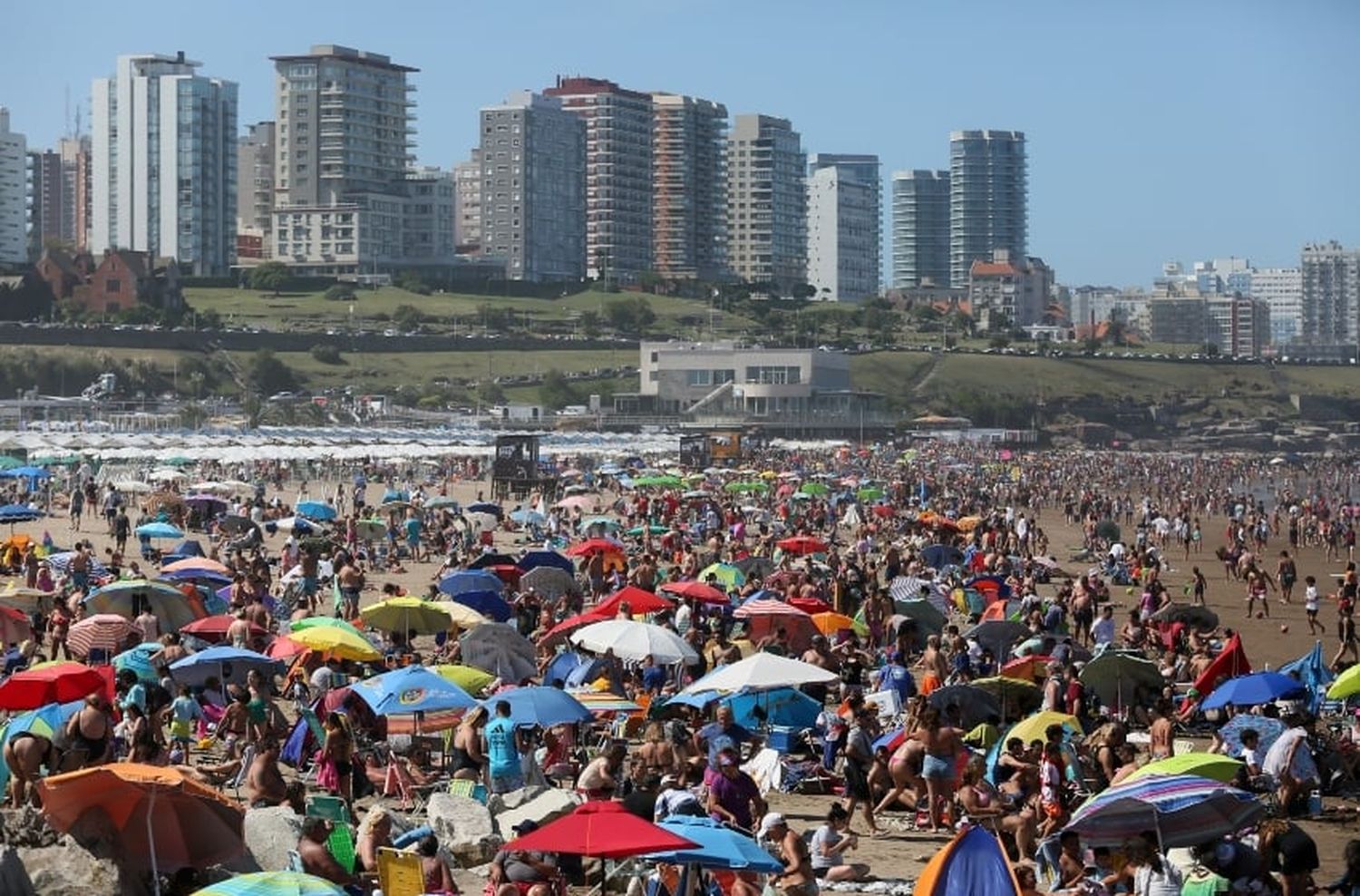 Anuncian buen nivel de reservas en febrero para Mar del Plata