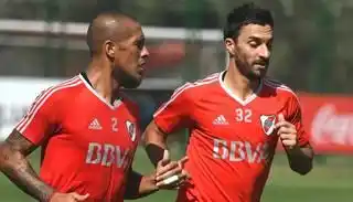 Scocco: «Es difícil no pensar en Boca»
