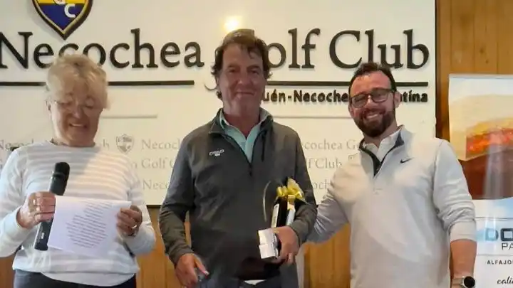 Darío Carrión, mejor neto general del Ex Caddies