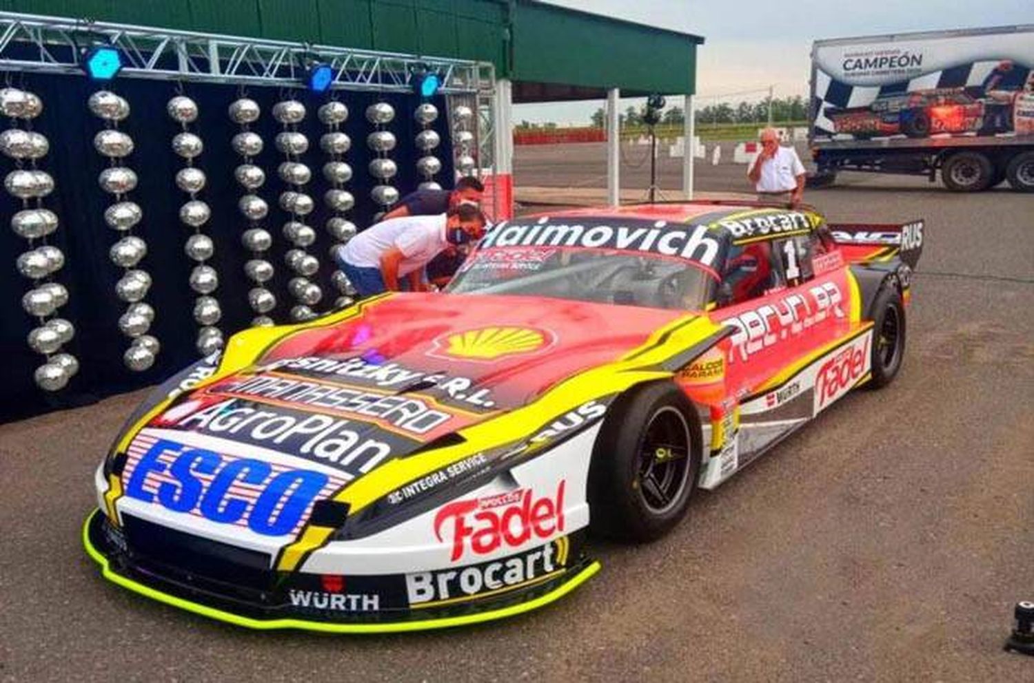 Mariano Werner presentó su nuevo auto para el Turismo Carretera