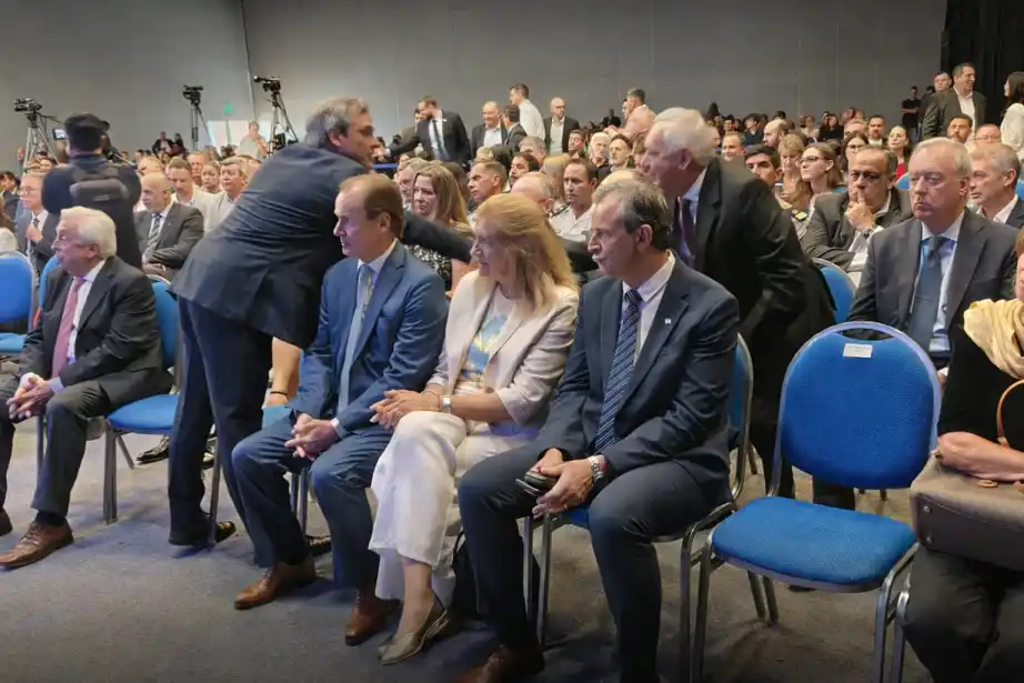 Cruce político tras la apertura de sesiones: oficialismo habló de “revolución de la eficiencia” y el PJ respondió