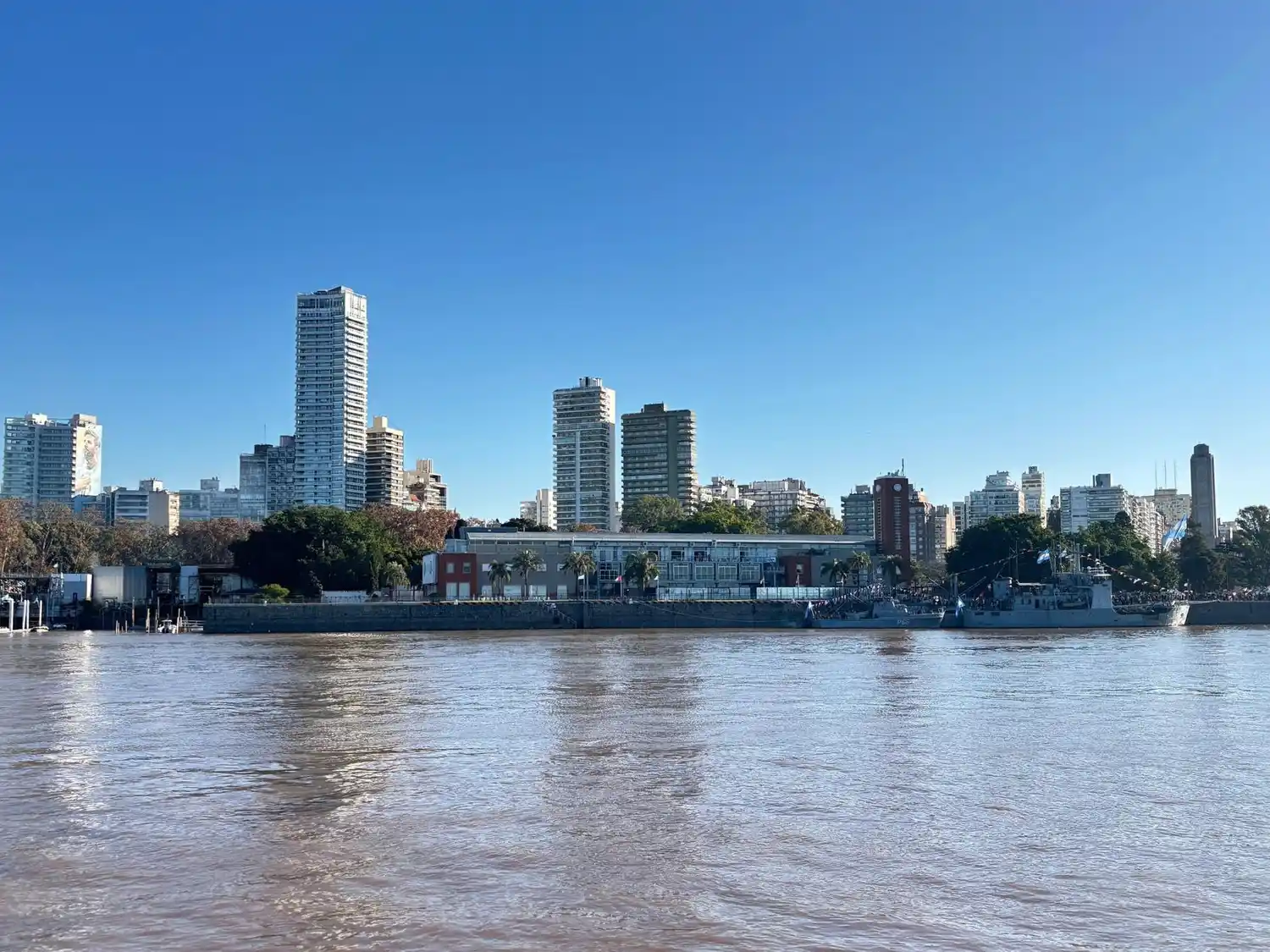 Provincia reconstruirá el muelle de la Terminal Fluvial del Puerto de Rosario.