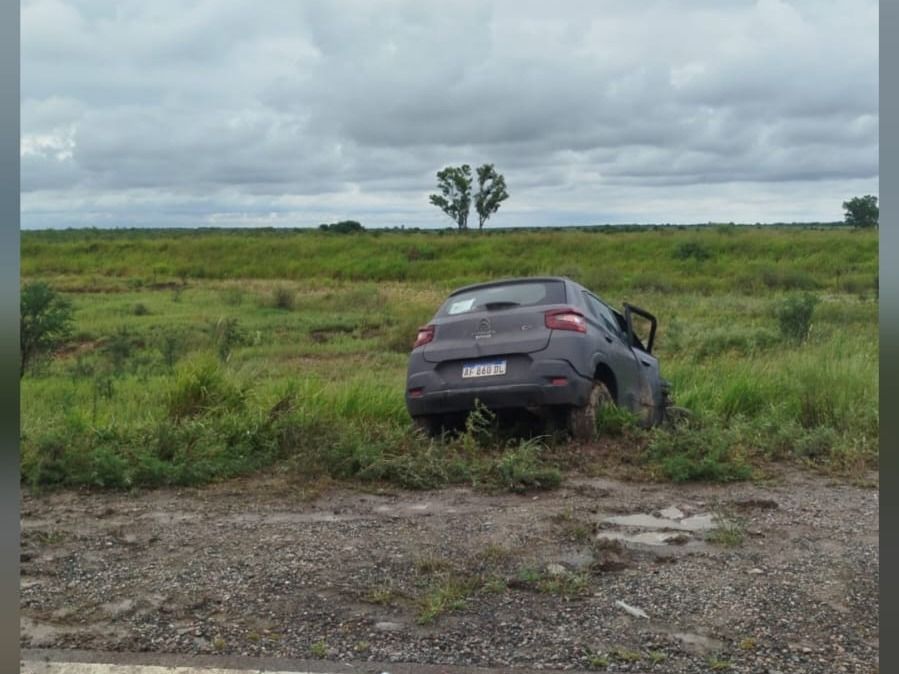 Huanqueros: dos personas heridas tras un choque frontal-lateral en la Ruta Provincial 2