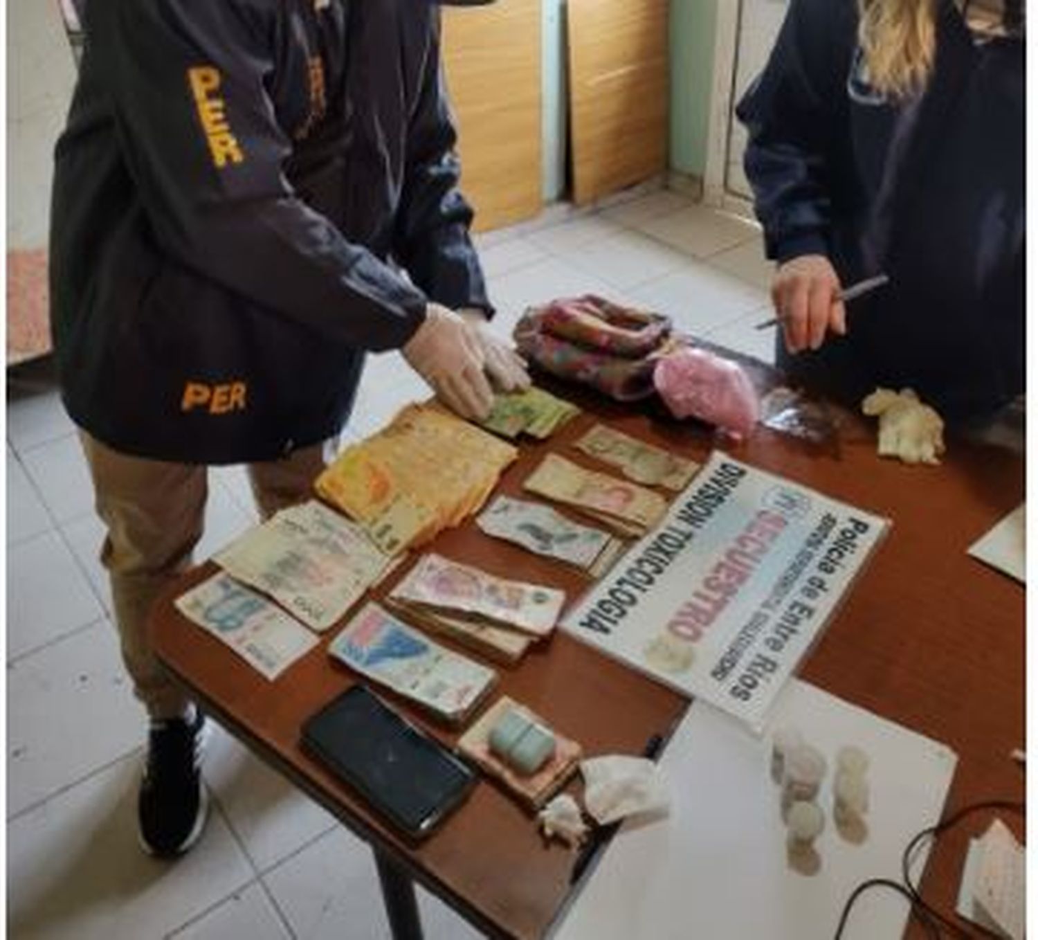 Allanamiento en la zona norte de la ciudad : encontraron 72 gramos de cocaína