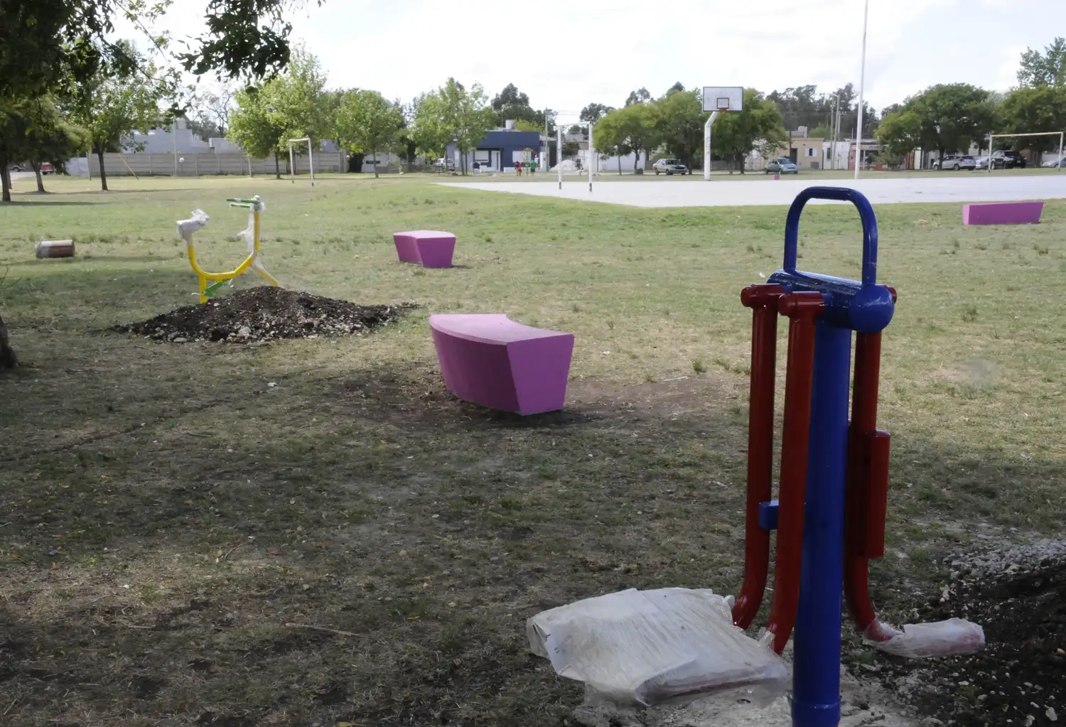El municipio avanza con la instalación de juegos saludables en diferentes espacios público