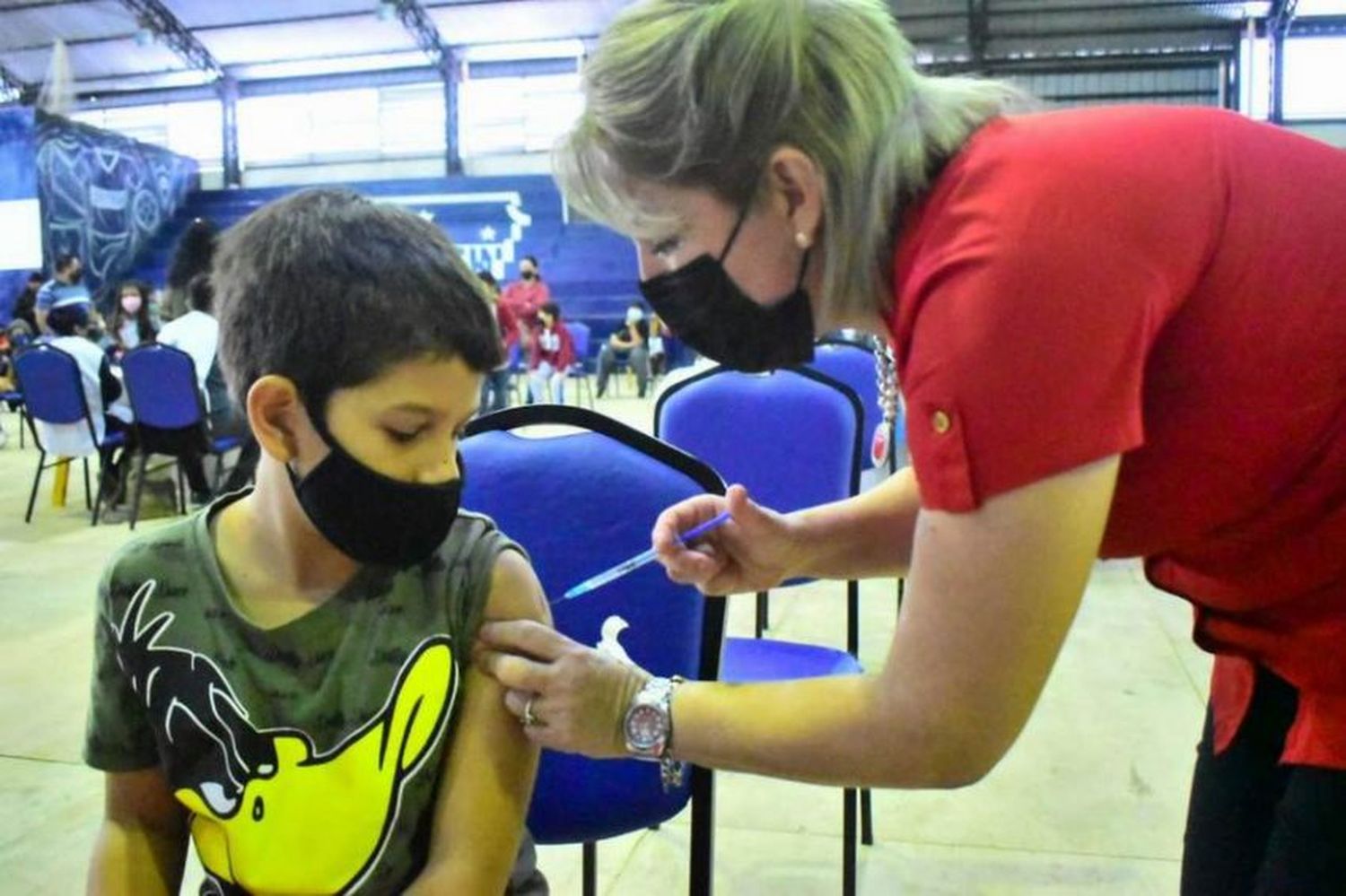 En capital se inició la vacunación a niños menores de 11 años