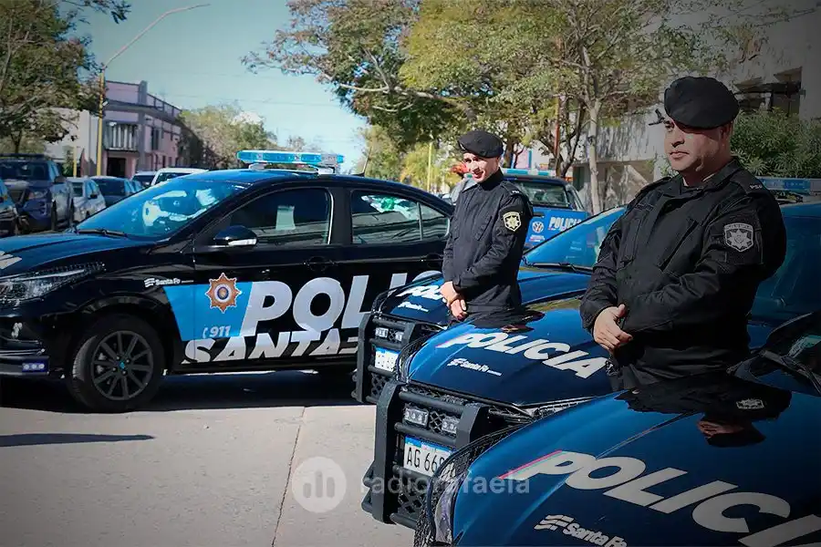 Andaba paseando por patios ajenos, hasta que lo agarraron los vecinos
