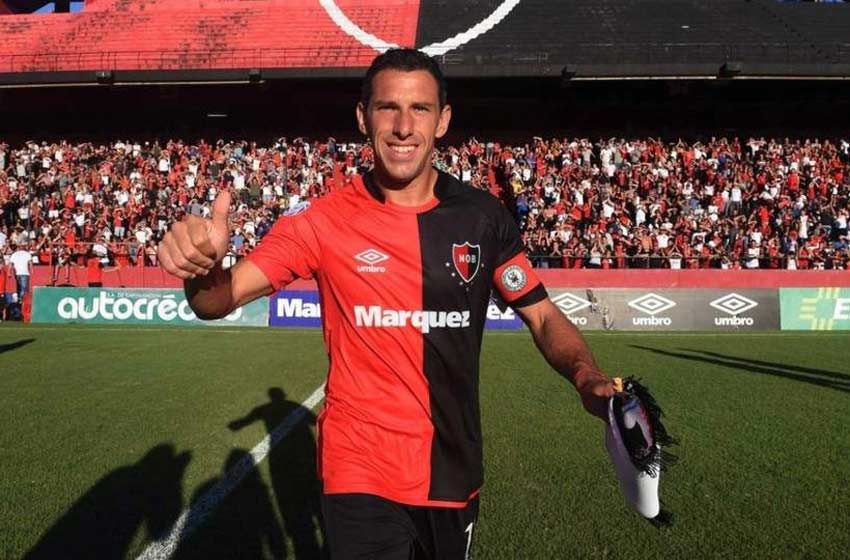 Con una divertida interacción en Twitter, Maxi Rodríguez anunció que renovó su contrato en Newell’s