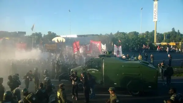 Corte, desalojo e incidentes en Panamericana y Ruta 197
