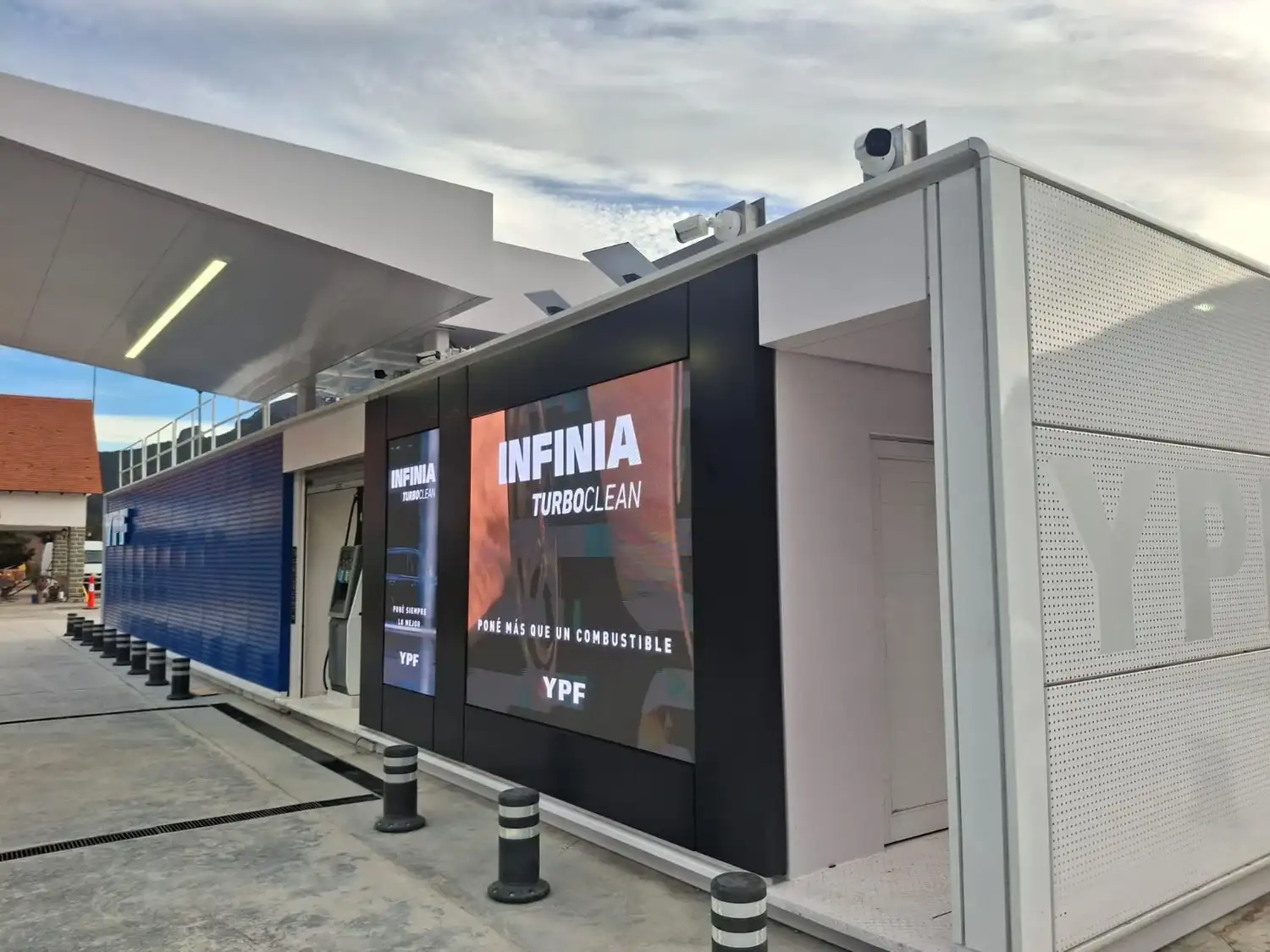 La nueva Estación de Cercanía de YPF restablece el servicio de abastecimiento en un corredor estratégico de acceso a Villa Traful y al Parque Nacional Nahuel Huapi.