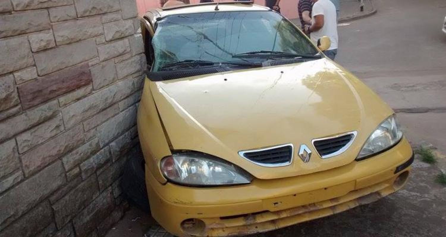Una joven herida en el accidente de Mitre y Tucumán