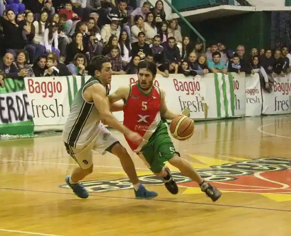 Racing recibe a Neptunia en el Giusto en un clásico con mucho en juego