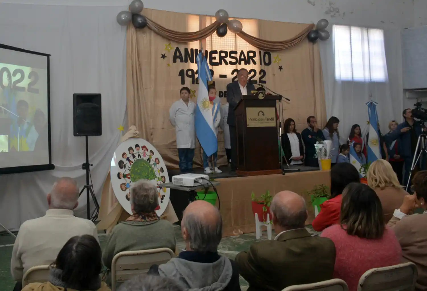 La Escuela Primaria 22 celebró su centenario con una fuerte identidad en la comunidad de Villa Laza