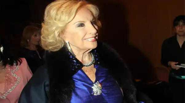 Mirtha se emocionó por una carta del papa Francisco