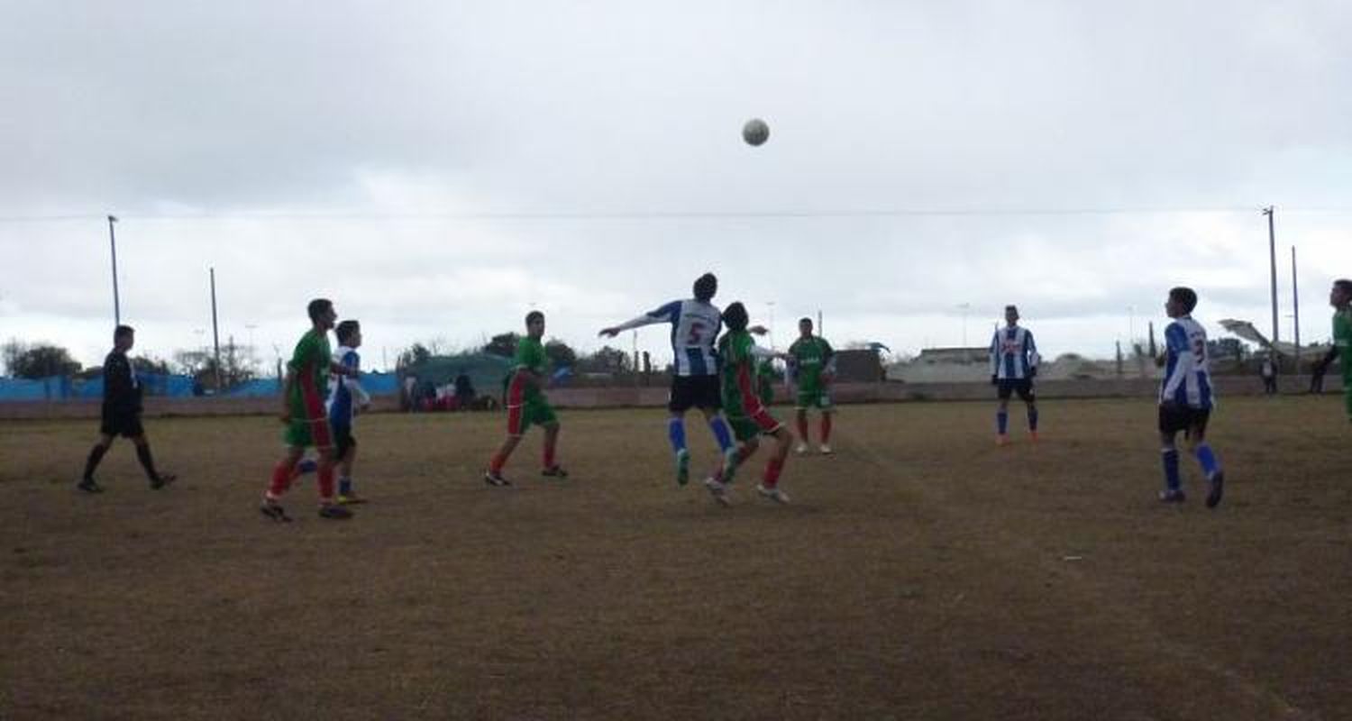 Complicado comienzo para Defensores Unidos