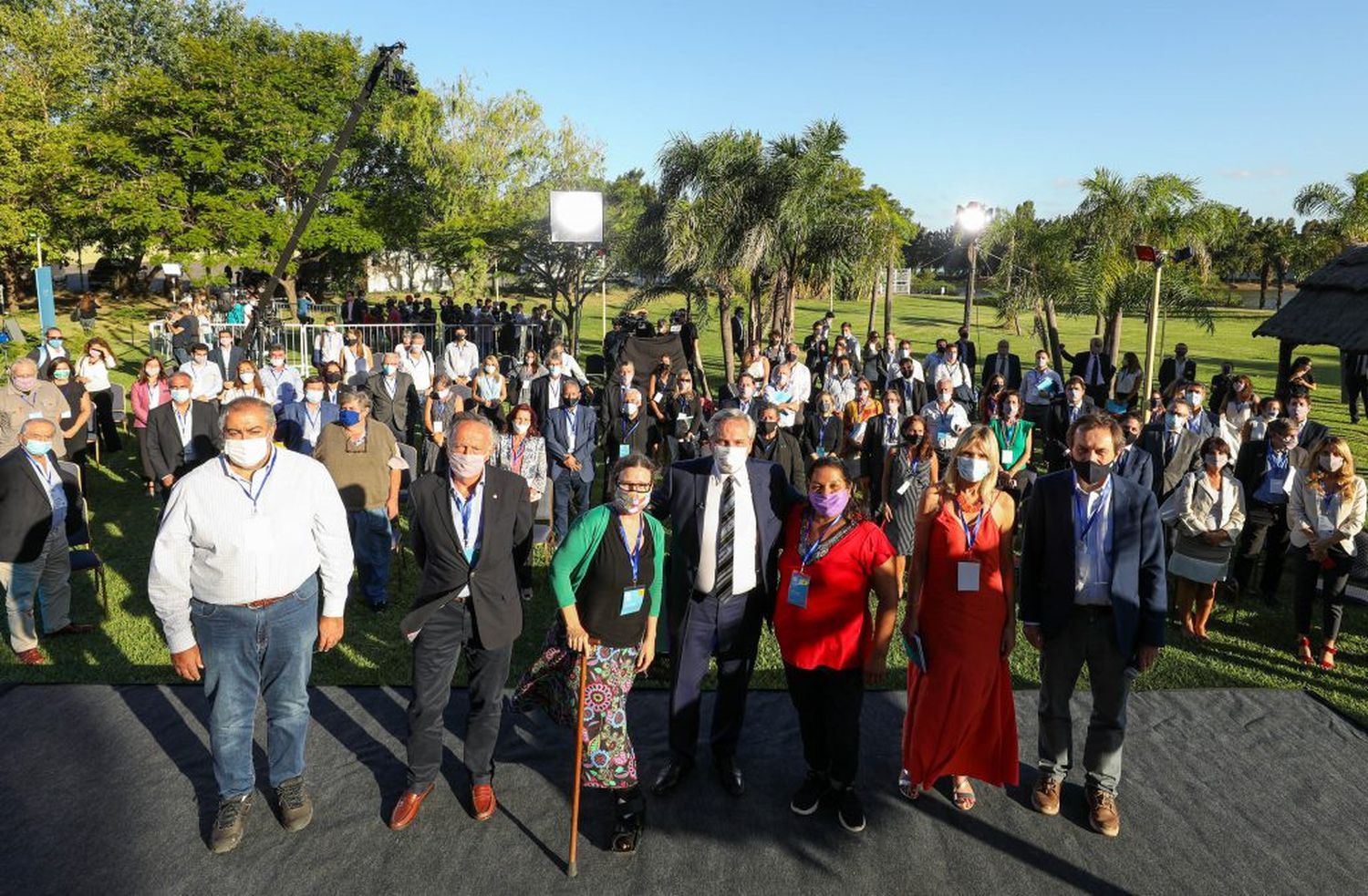 El Presidente reclamó dejar de pelear por “cosas secundarias”
