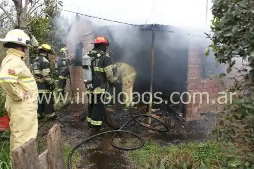 Lobos: Una persona fallecida tras incendio 