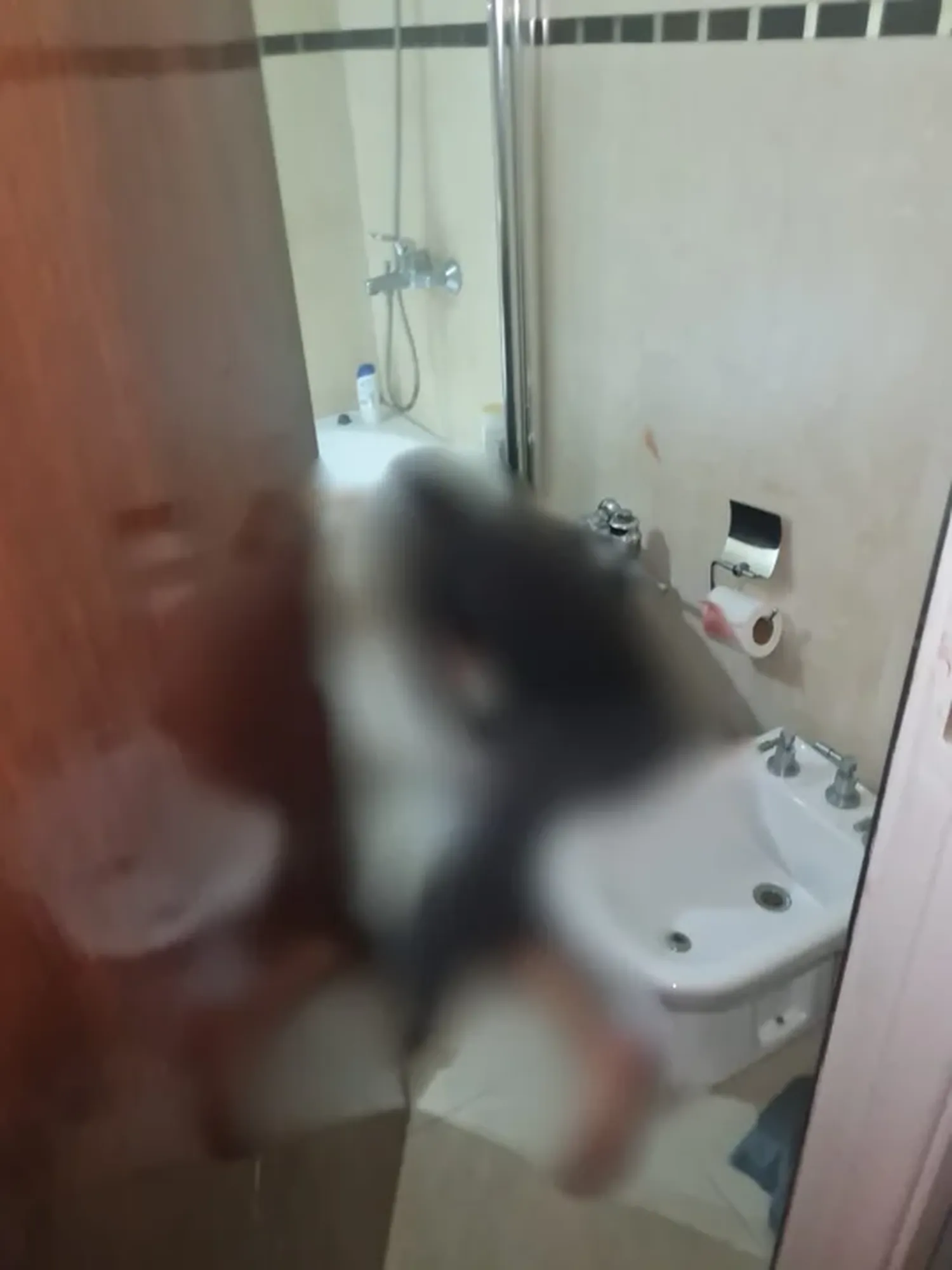 Imágenes sensibles: así encontró la policía la escena del crimen en la masacre de Villa Crespo - 2