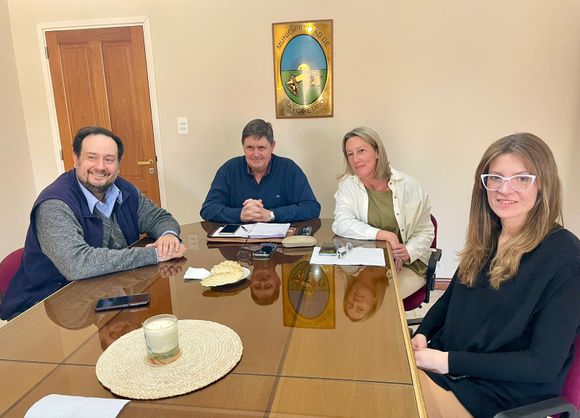 Gargaglione recibió a un funcionario de Desarrollo de la Comunidad