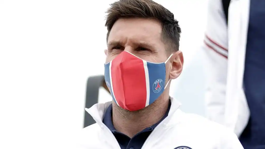 Messi y el PSG pisaron suelo belga para el debut, en busca de la ansiada Copa