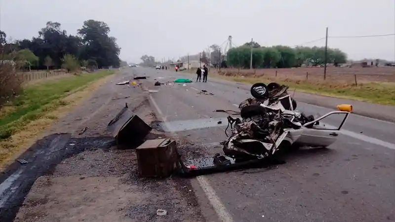 Fatal accidente: impresionante choque entre auto y “motorhome” de equipo de TC