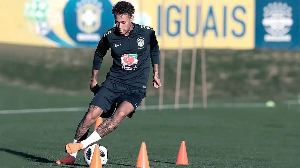 Barcelona hace el último intento por llevarse a Neymar