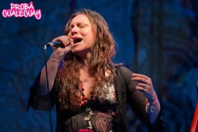 Silvina Correa: "Me gustan todos los estilos musicales pero lo que más amo es el folklore"