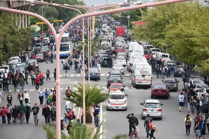 Tragedia en recital del Indio en Olavarría: Difunden lista de micros que regresan a sus lugares de origen